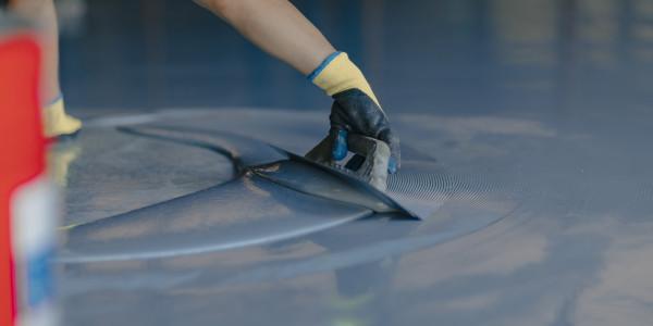 Pintar Fachadas de Casas Unifamiliares / Chalets Bellver de Cerdanya · Pintura y Pavimentos para Pintar Garajes y Parkings