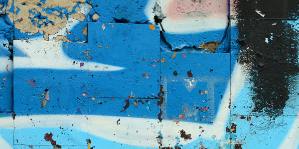 Pintar Fachadas de Naves Industriales, Fábricas y Almacenes en Pirineus · Limpieza, Borrado y Eliminado de Grafiti / Pintura Antigrafiti