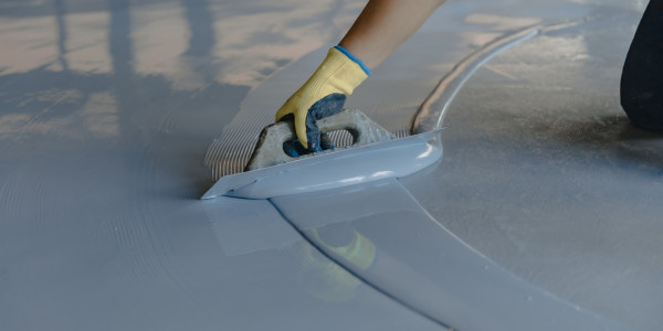 Pintar Fachadas y Patios de Luces de Comunidades Vecinos / Propietarios El Pont de Suert · Pintura y Pavimentos para Pintar Garajes y Parkings Comunitarios